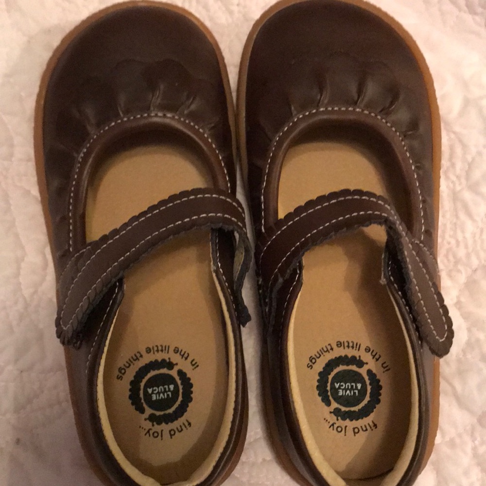 Livie and Luca Ruche brown. Size 12